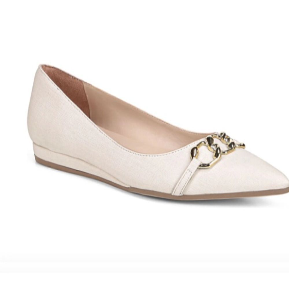 27 Edit by Naturalizer Katalie Detail Pointed Toe Pump